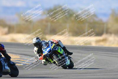 media/Jan-10-2025-CVMA Friday Practice (Fri) [[489e0da257]]/Group 4 and Trackday/Session 5 (Turn 7)/